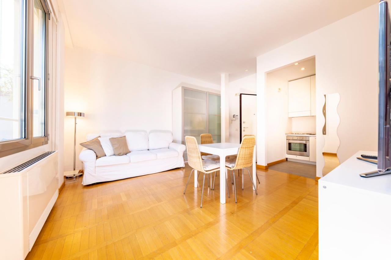 Luxury 1 Bedroom Navigli Loft ميلان المظهر الخارجي الصورة